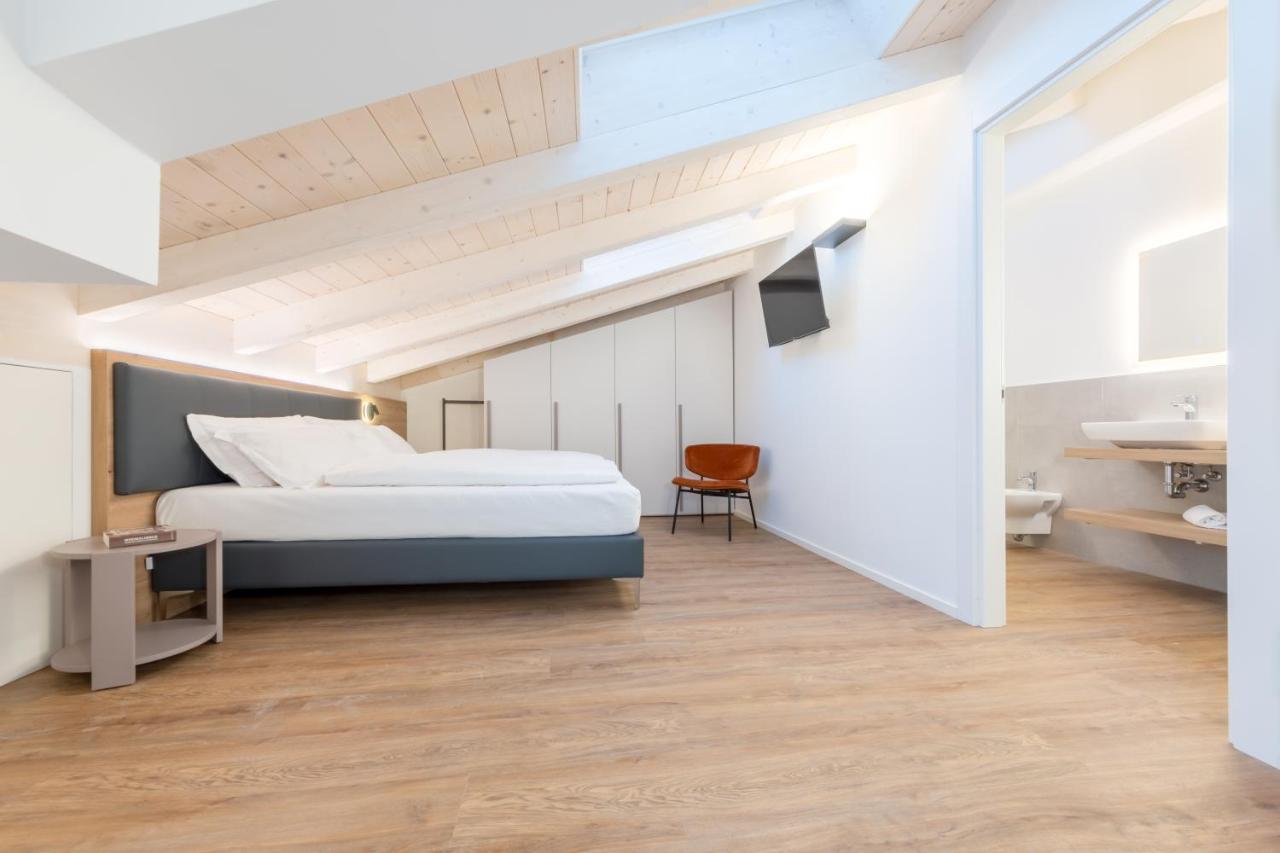 Minerva Guesthouse Trento Luaran gambar