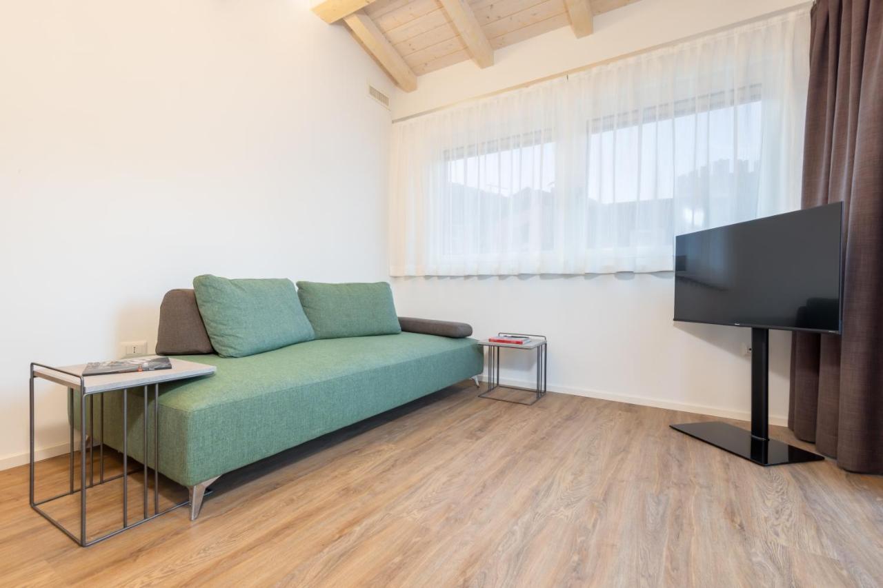 Minerva Guesthouse Trento Luaran gambar